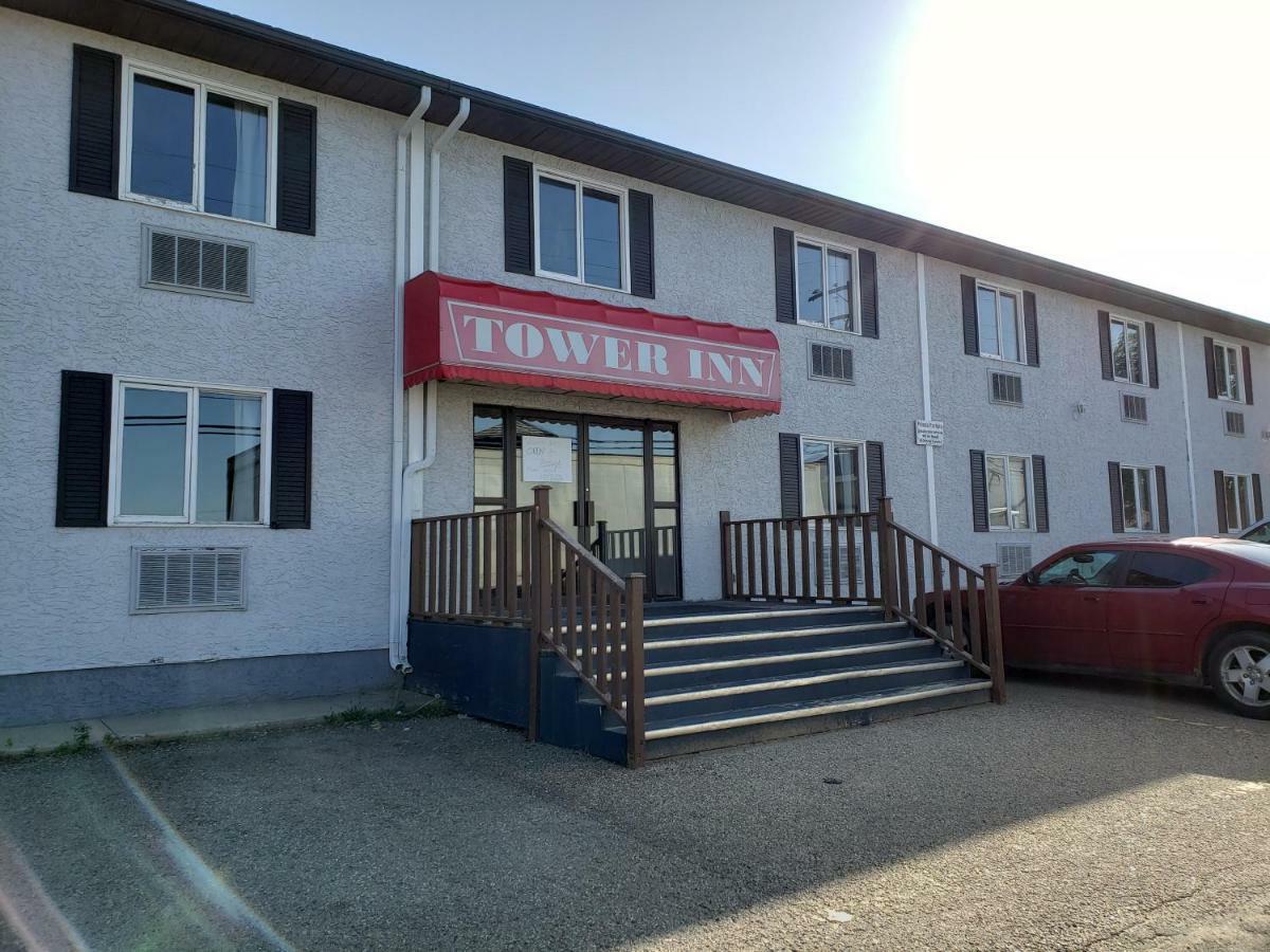 Tower Inn Estevan Kültér fotó