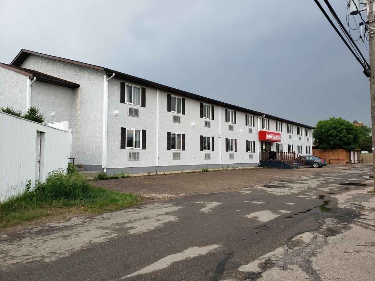 Tower Inn Estevan Kültér fotó